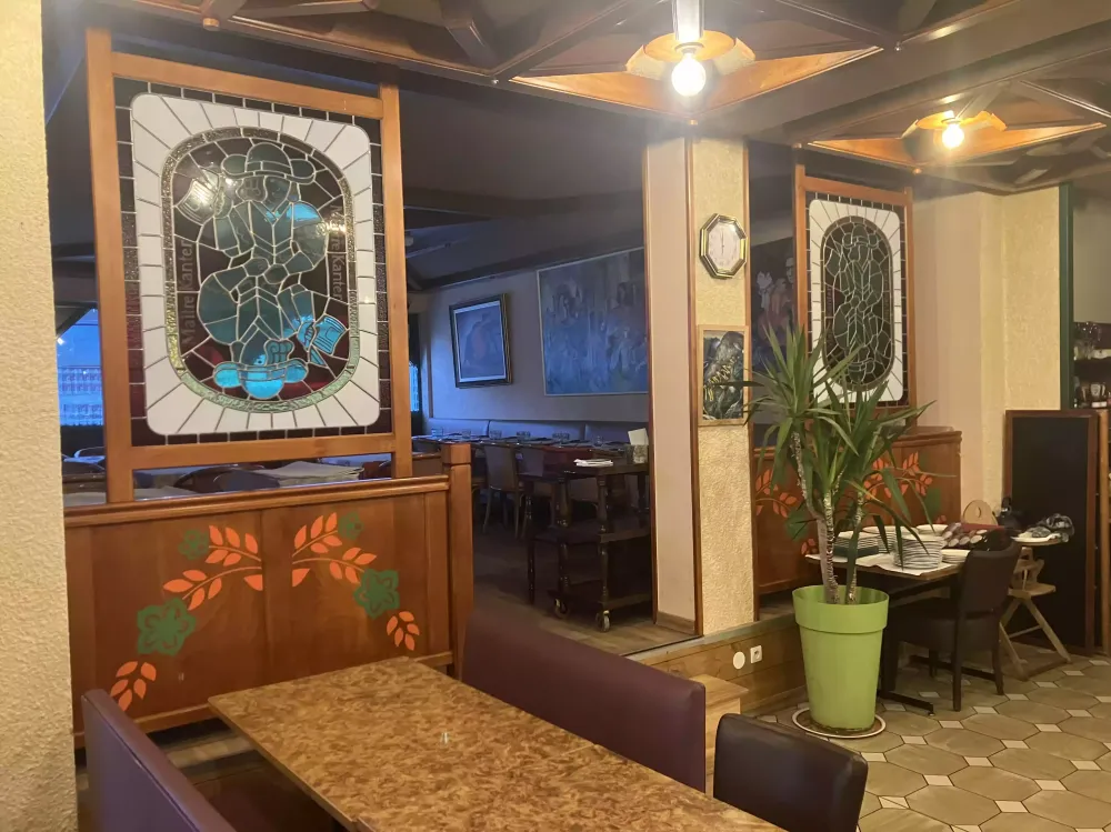 café